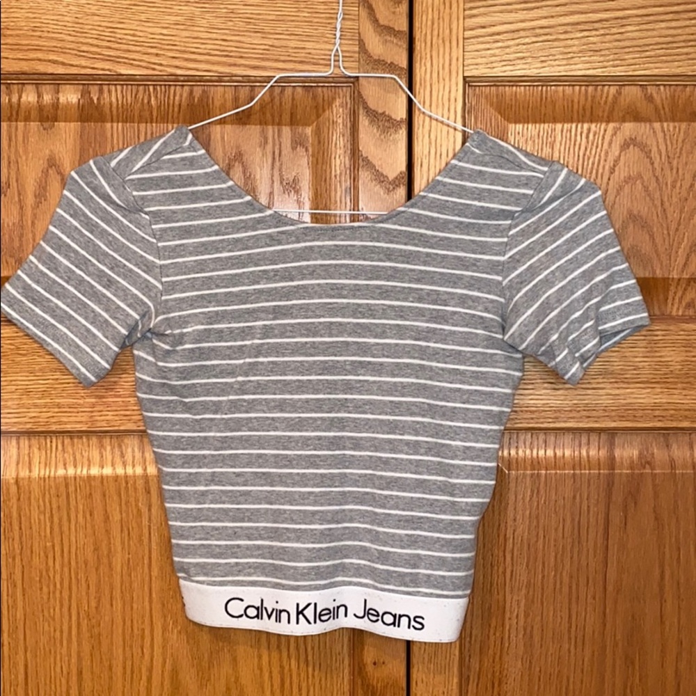Calvin Klein Crop Top